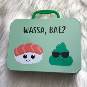 Wassa, bae? Adorable tin with sushi & wasabi on it